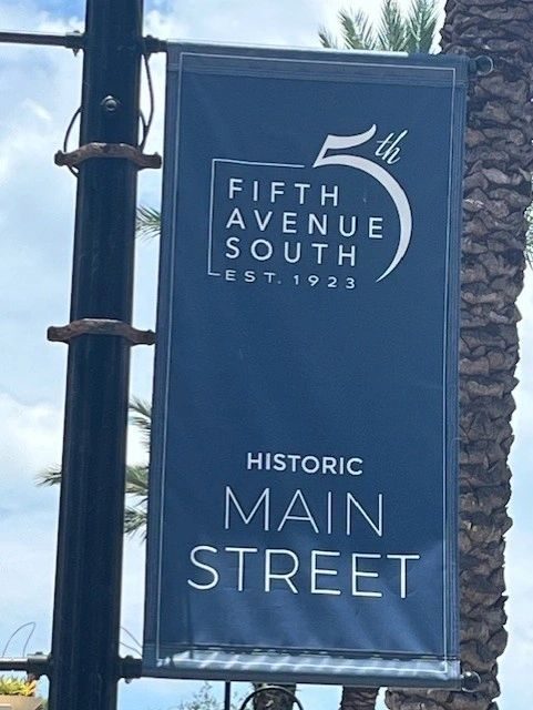 Fifth Avenue South, Naples